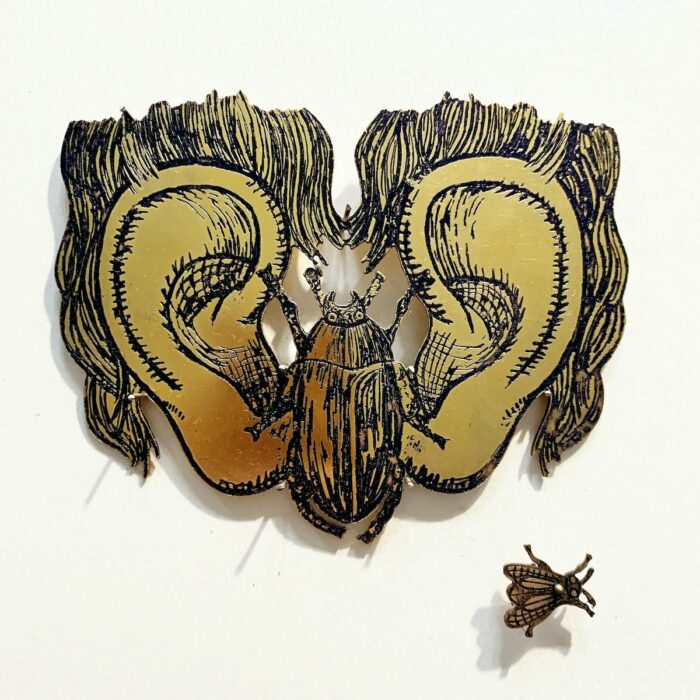 Michaël Cailloux <br> Les murs ont des oreilles, bijou mural