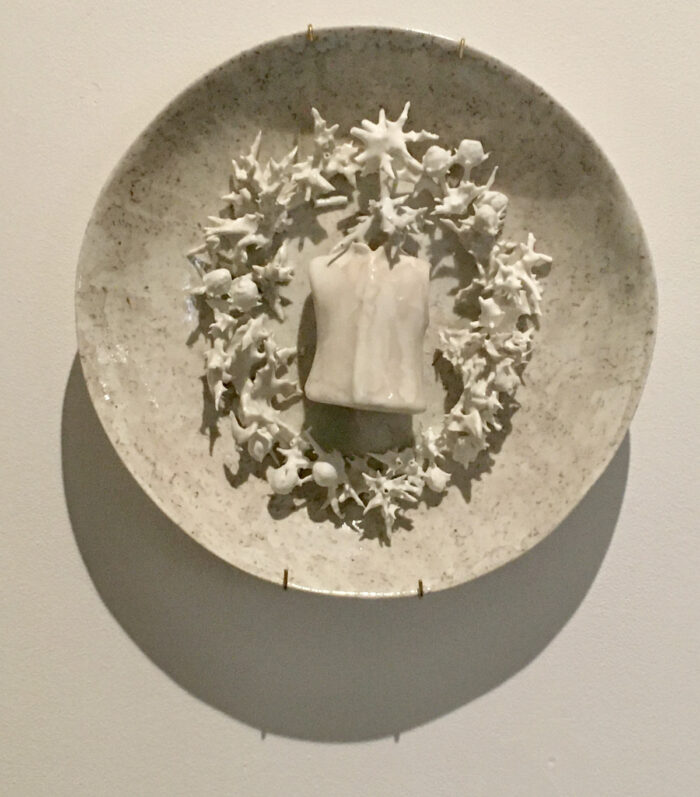 Violaine Laveaux <br> Assiette Lune, buste